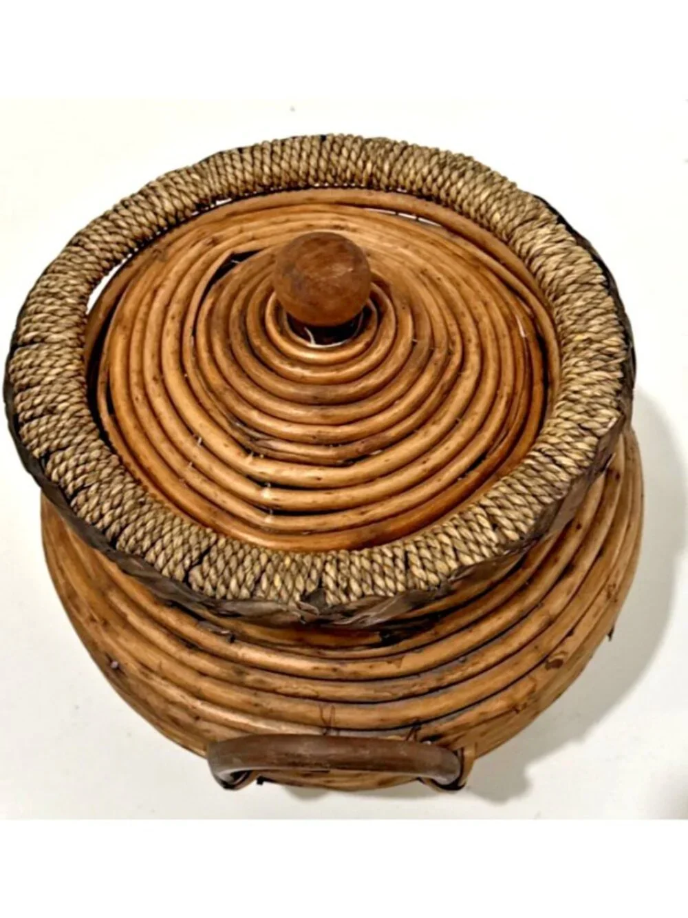 Vintage MCM Pencil Reed Coiled Basket Lidded With Handles Made in Italy